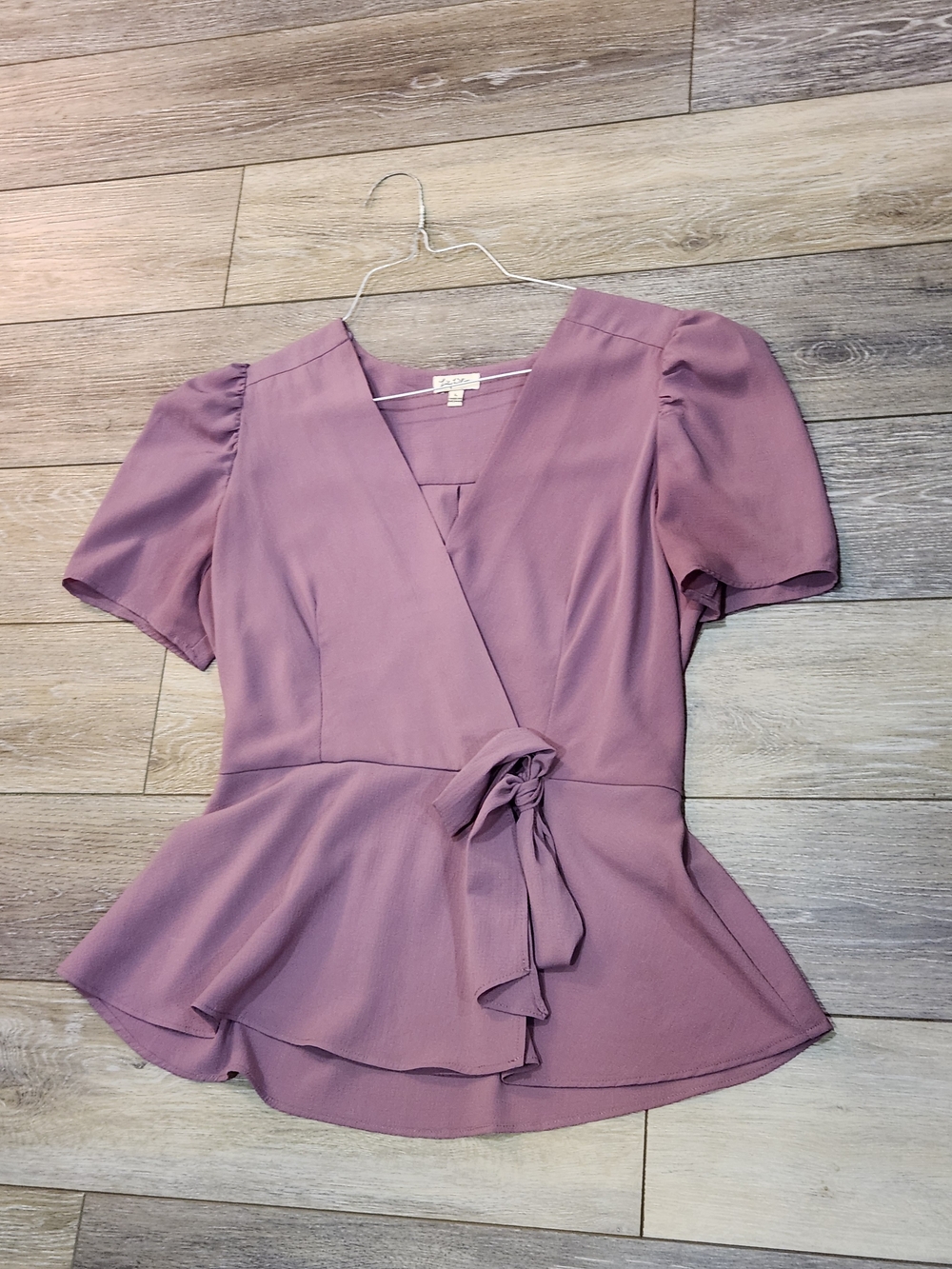Lily White Dusty Mauve Wrap Peplum Tie Blouse Size Large - Picture 1 of 5